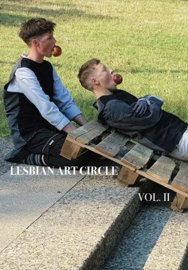 Tábla Leabhar sa Bhaile Beag, Simon Cutts agus Erica Van Horn