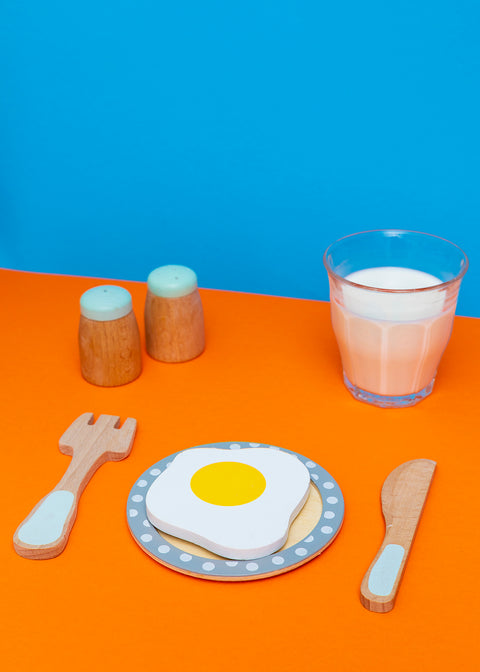 Chris Finnegan, The Grammar of Home