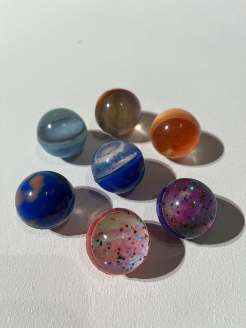Pilotes rebent de Rhi-Entry Planets, Rhiannon Adam