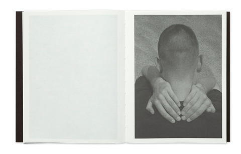 Les yeux fermés, Eliot Nasrallah