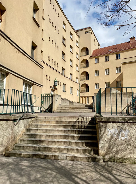The Modernist, Issue 51: Neighbourhood