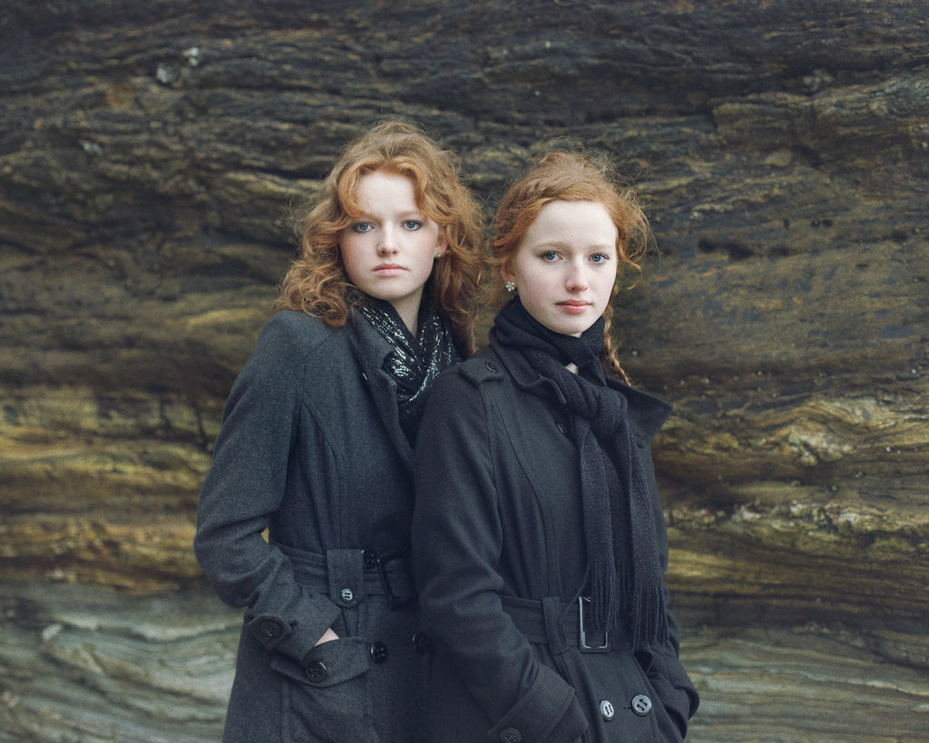 Linda Brownlee, Justine and Nicole