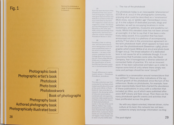 Fotobücher& – Ein kritischer Begleiter des zeitgenössischen Mediums, Matt Jonhston